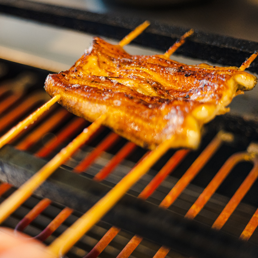 【紅白セット】創業40年　著名人達も愛した鰻の蒲焼・白焼き各１尾